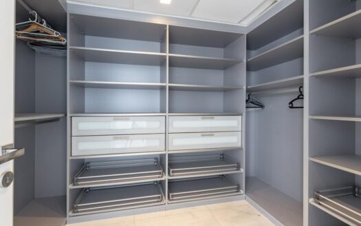 Elegant Villa with Pool